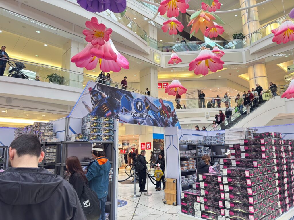 TK Graphics Partners with the Gundam Base World Tour in Vancouver